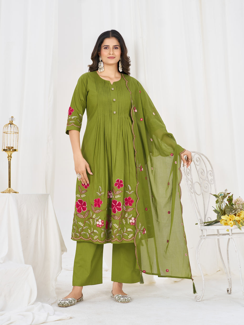 ✨🌸 *DIVA-159 Anarkali Kurti Set* 🌸✨ Step into timeless elegance with this beautifully crafted Anarkali Kurti Set, designed for festive celebrations, weddings, parties & special occasions. 💖