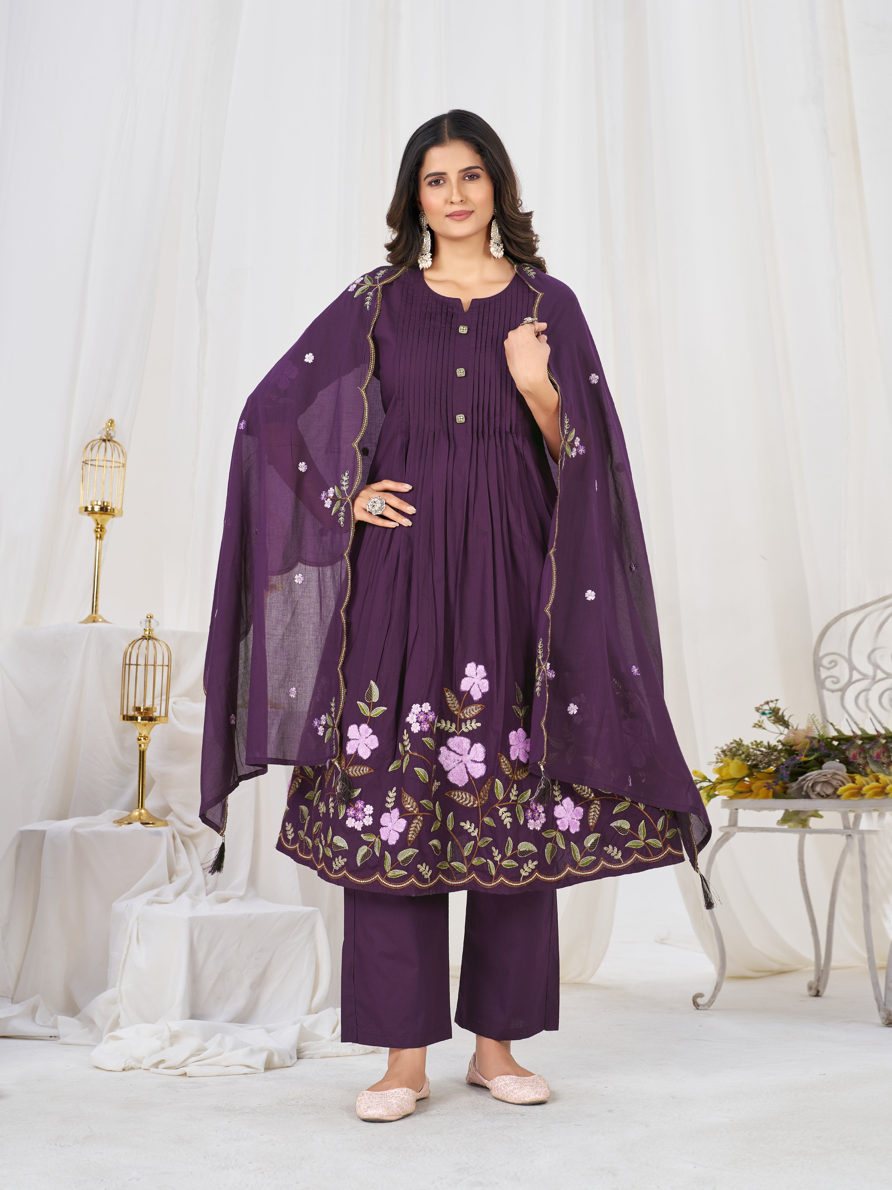 ✨🌸 *DIVA-159 Anarkali Kurti Set* 🌸✨ Step into timeless elegance with this beautifully crafted Anarkali Kurti Set, designed for festive celebrations, weddings, parties & special occasions. 💖