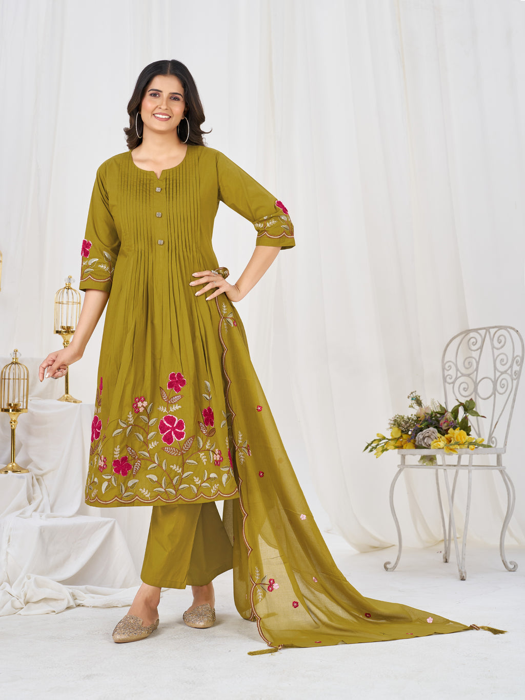 ✨🌸 *DIVA-159 Anarkali Kurti Set* 🌸✨ Step into timeless elegance with this beautifully crafted Anarkali Kurti Set, designed for festive celebrations, weddings, parties & special occasions. 💖