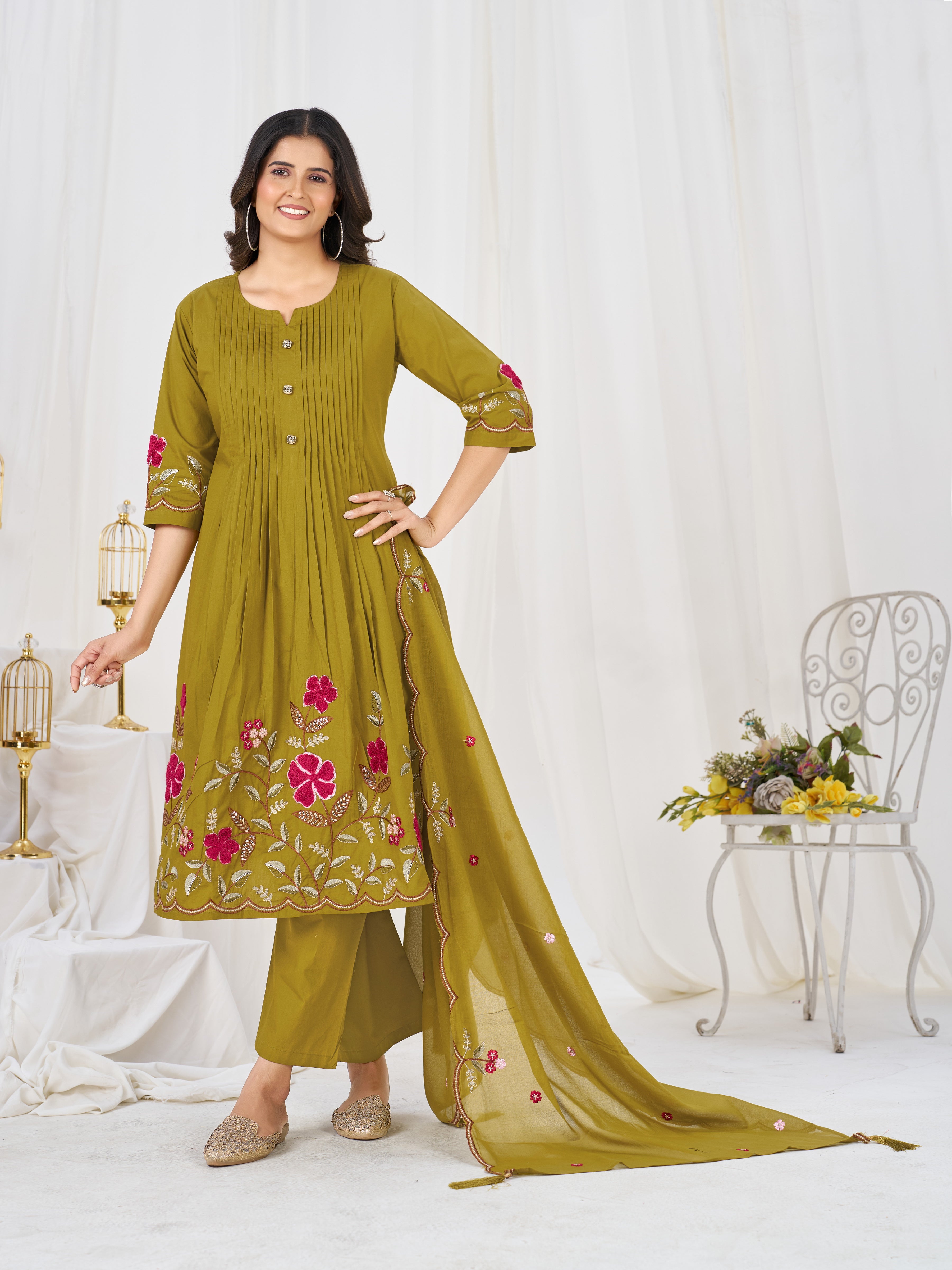 ✨🌸 *DIVA-159 Anarkali Kurti Set* 🌸✨ Step into timeless elegance with this beautifully crafted Anarkali Kurti Set, designed for festive celebrations, weddings, parties & special occasions. 💖