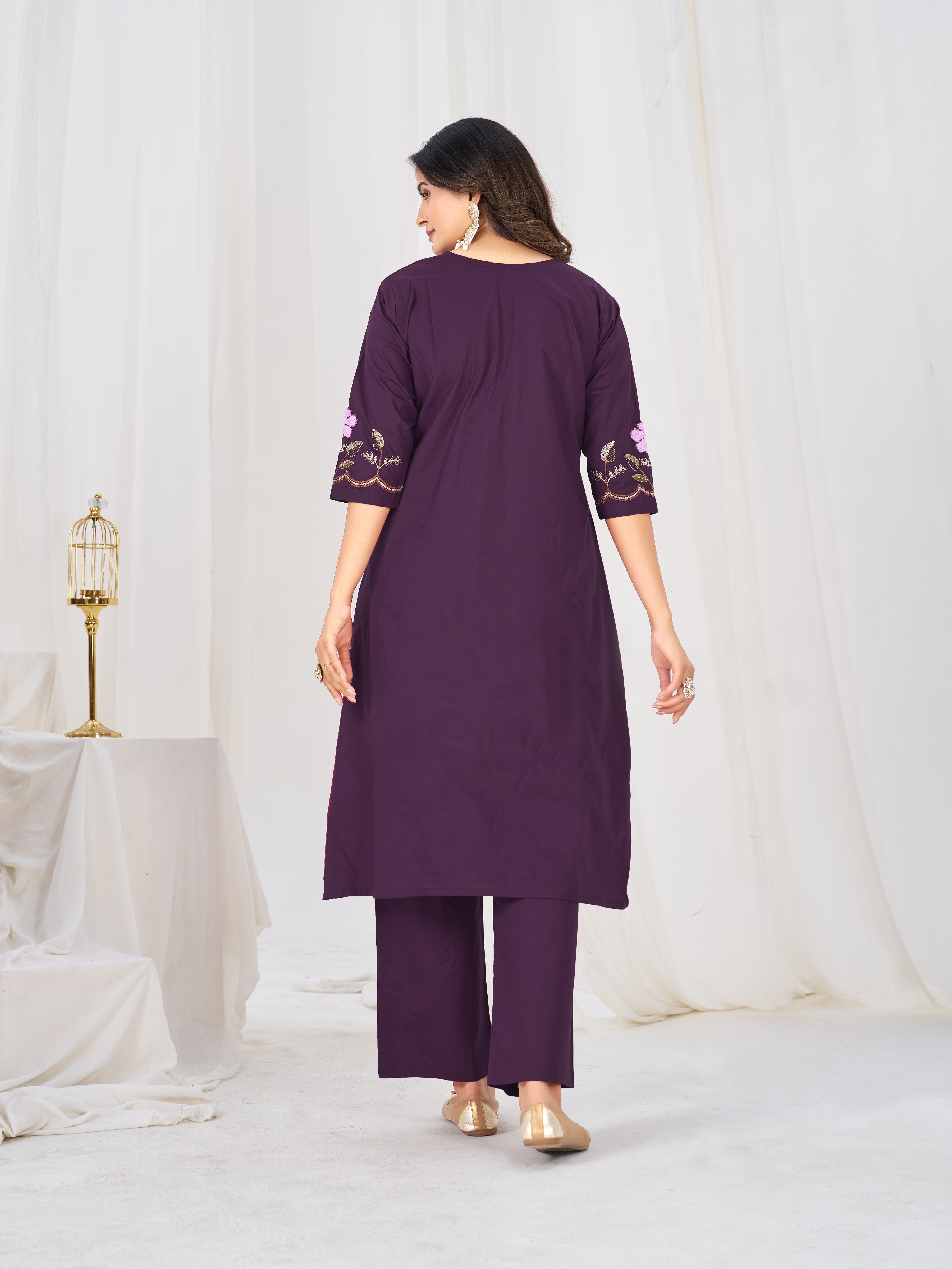 ✨🌸 *DIVA-159 Anarkali Kurti Set* 🌸✨ Step into timeless elegance with this beautifully crafted Anarkali Kurti Set, designed for festive celebrations, weddings, parties & special occasions. 💖