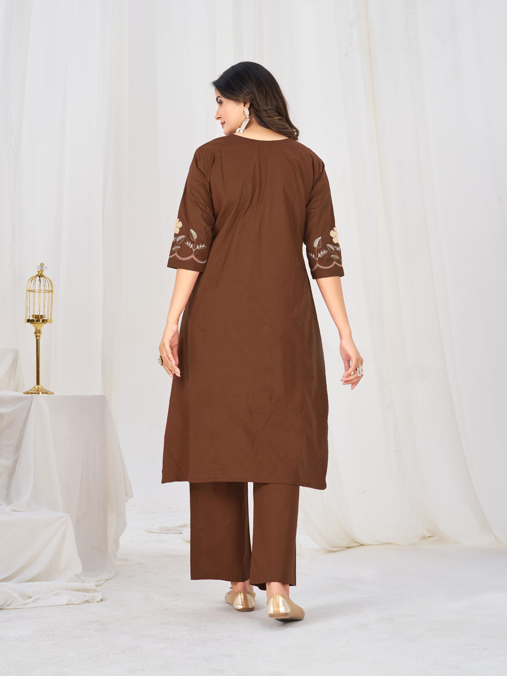 ✨🌸 *DIVA-159 Anarkali Kurti Set* 🌸✨ Step into timeless elegance with this beautifully crafted Anarkali Kurti Set, designed for festive celebrations, weddings, parties & special occasions. 💖