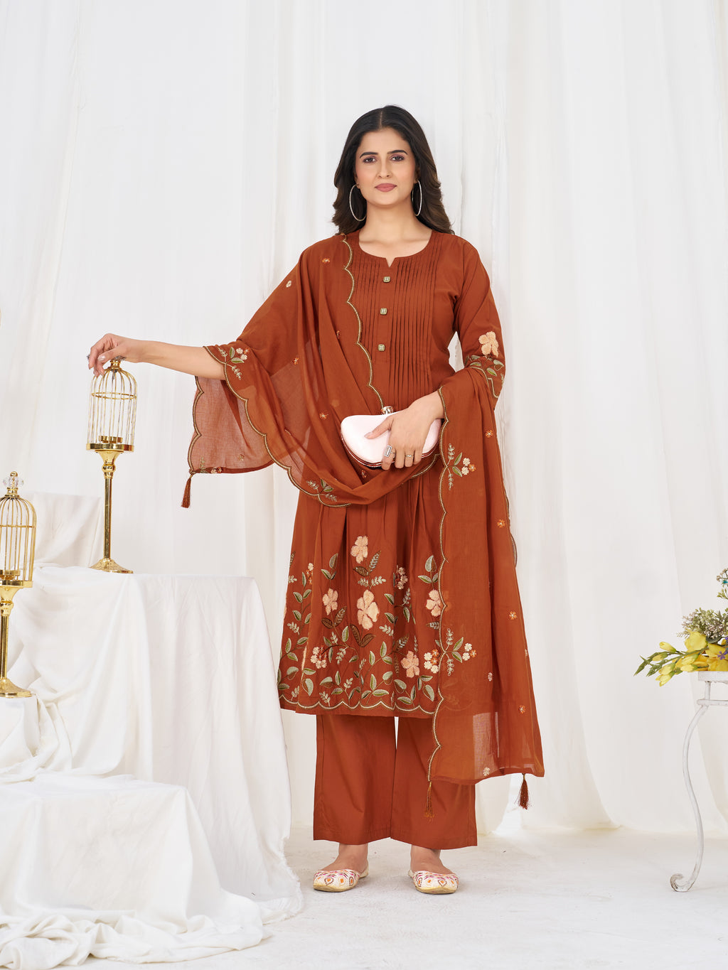 ✨🌸 *DIVA-159 Anarkali Kurti Set* 🌸✨ Step into timeless elegance with this beautifully crafted Anarkali Kurti Set, designed for festive celebrations, weddings, parties & special occasions. 💖