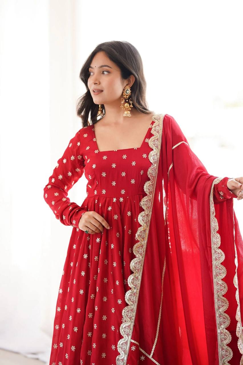 *(MF-534)**Rakhi Special New Anarkali Suit*💕*Presenting New  Đěsigner Anarkali Suit In New Fancy Style*💕