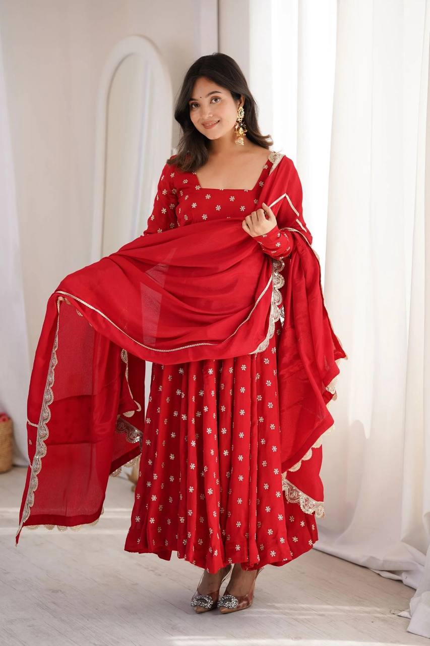 *(MF-534)**Rakhi Special New Anarkali Suit*💕*Presenting New  Đěsigner Anarkali Suit In New Fancy Style*💕