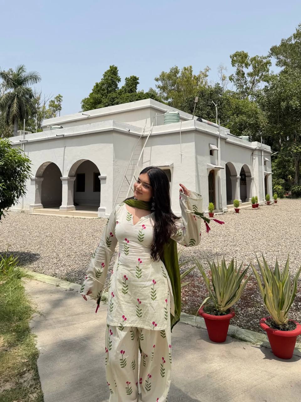 *(MF-528)* White floral suit