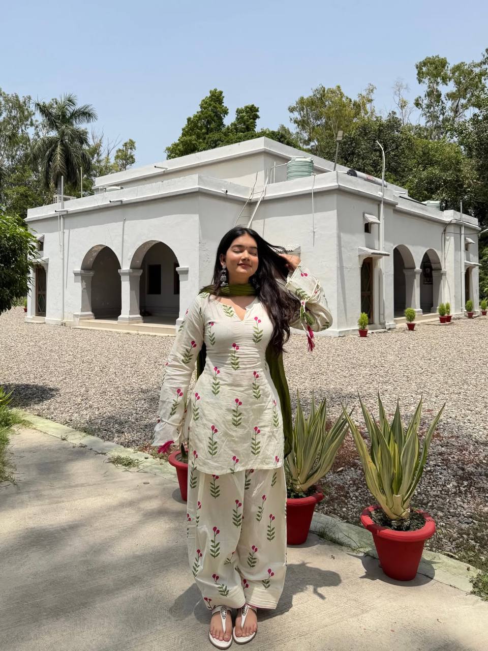 *(MF-528)* White floral suit