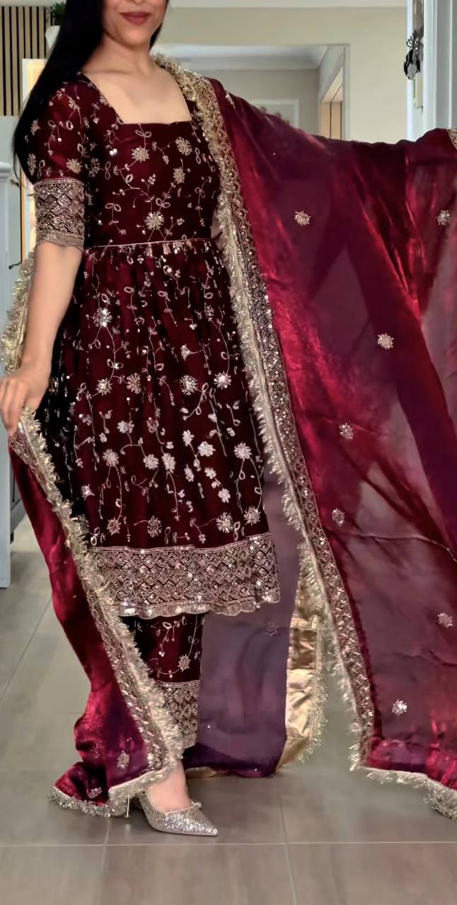 *(MF-507)*❤️💥*Launching New Designer Party Wear Look Top Gown ,Pant and Dupatta*👌❤️