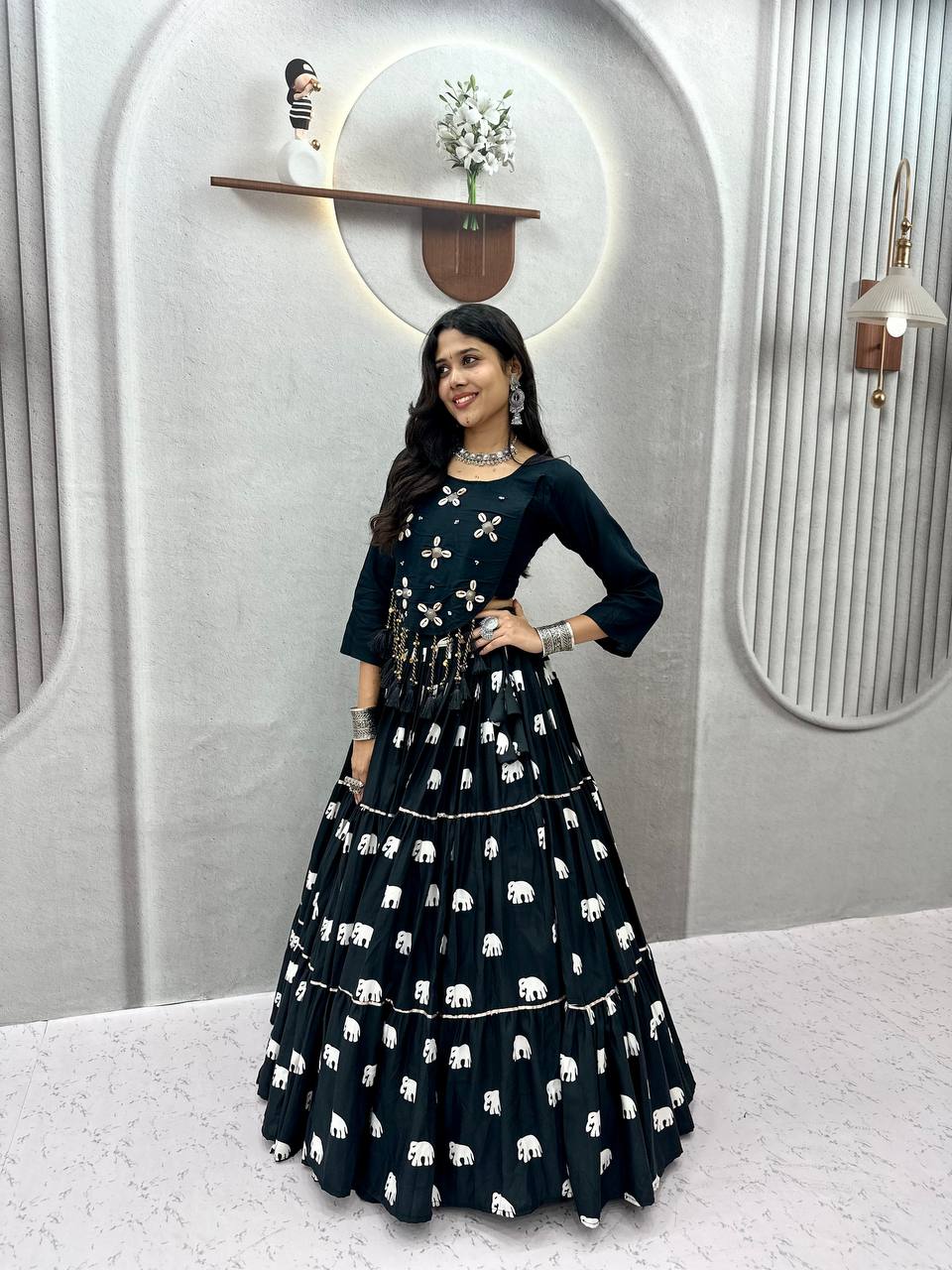 *Ram - 181*🥢💃🏿👗💌Femora is Launching Navratri Special Hand Work Lehenga choli🥢👗💌💃🏿*