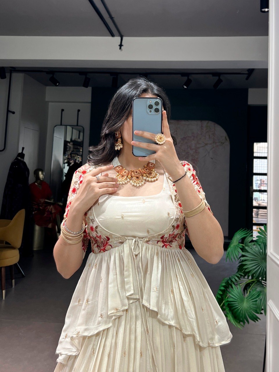 *NNK1121*🌷Co-ord Set Lehenga🌷  A perfect blend of elegance and modern charm, this peplum choli adds a graceful flow to your festive style 🤍