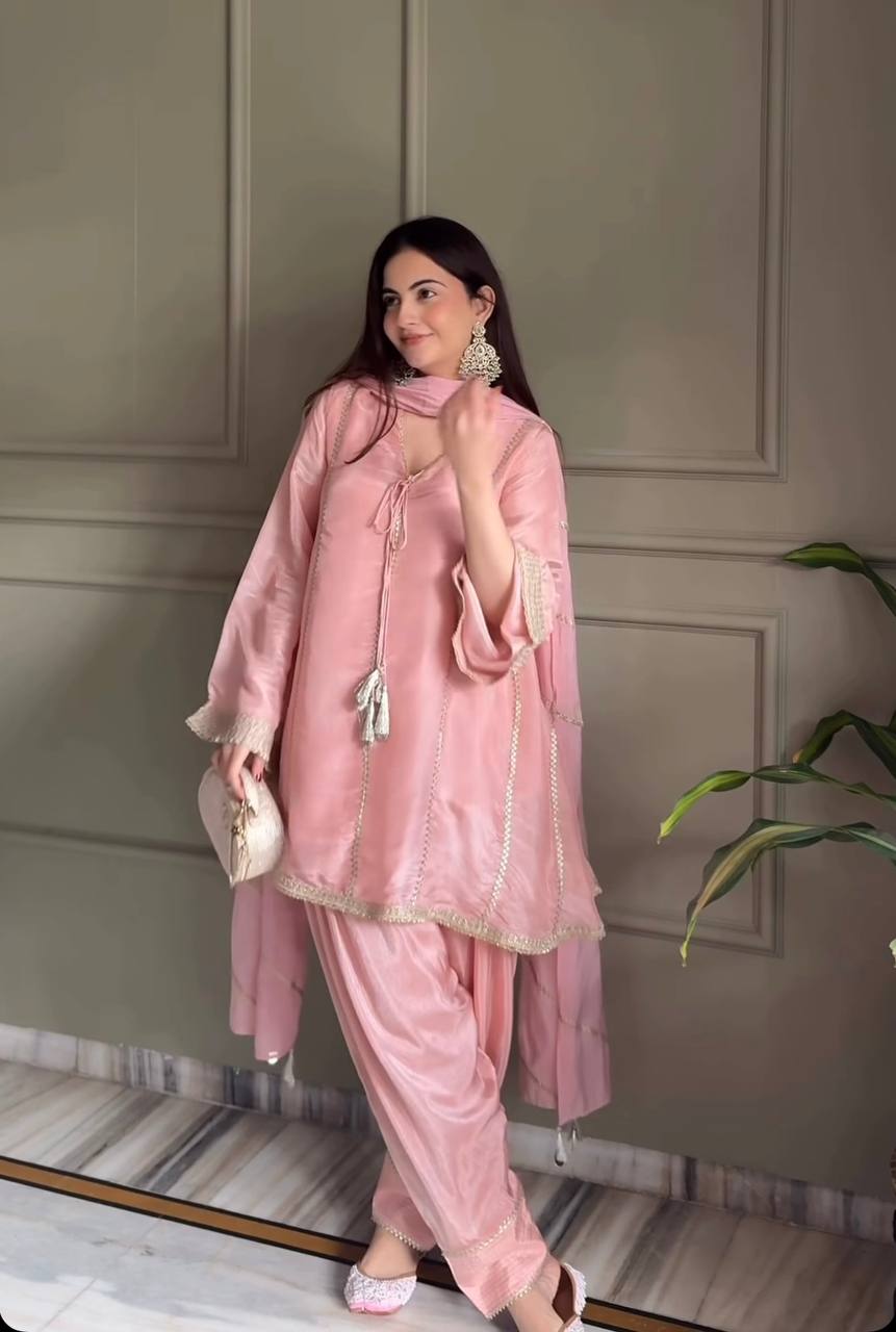 *(MC-2045)*👗*Launching New Đěsigner Party Wear Look top with farshi salwar* 👗