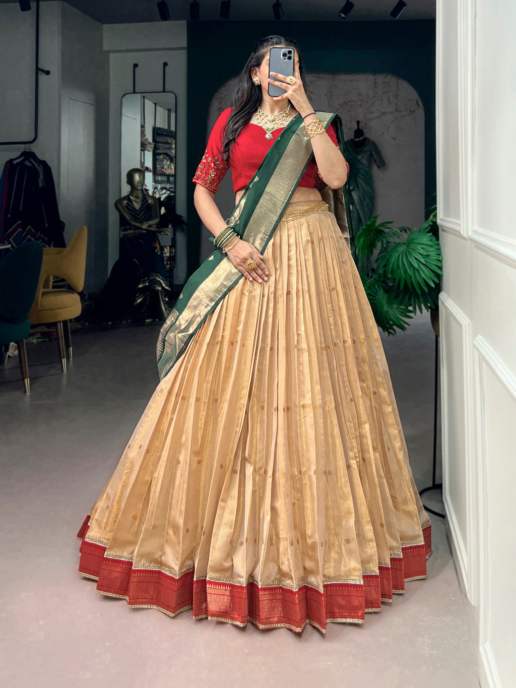 *LNB2058*Paithani Collection - Paithani elegance for every unforgettable festive celebration.