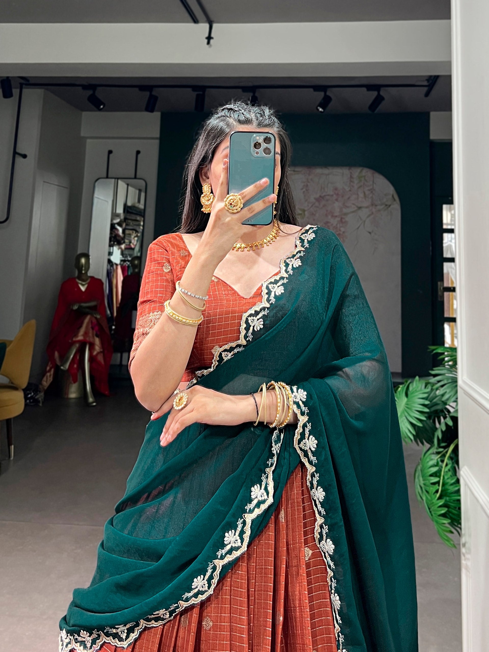 *LNB2037 - SHREEVANI-01*Langa Davani Collection🍃