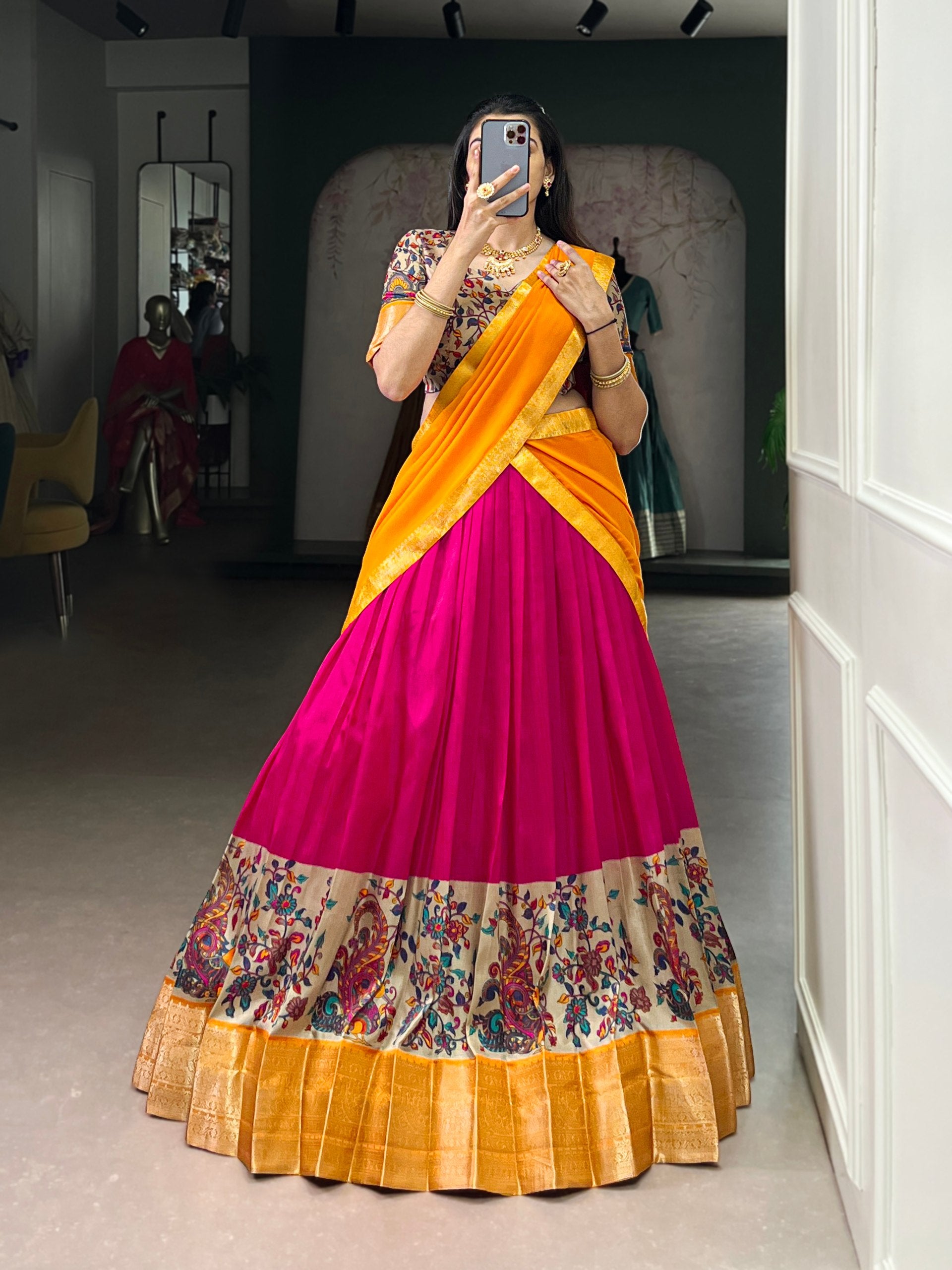 *LNB1244 : KRISHIKA*🌷Lehenga Choli🌷   A symphony of bold colors and exquisite craftsmanship — designed to make your festive moments unforgettable 🪞