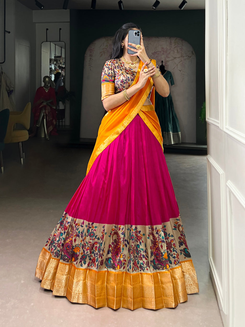 *LNB1244 : KRISHIKA*🌷Lehenga Choli🌷   A symphony of bold colors and exquisite craftsmanship — designed to make your festive moments unforgettable 🪞