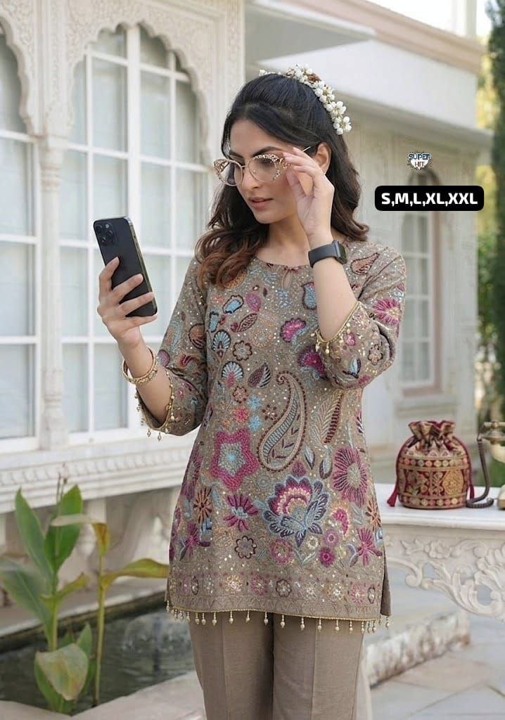 *🌺 Design Code:- GB-2157*🌺New Arrival Exclusive Collection🌺*
