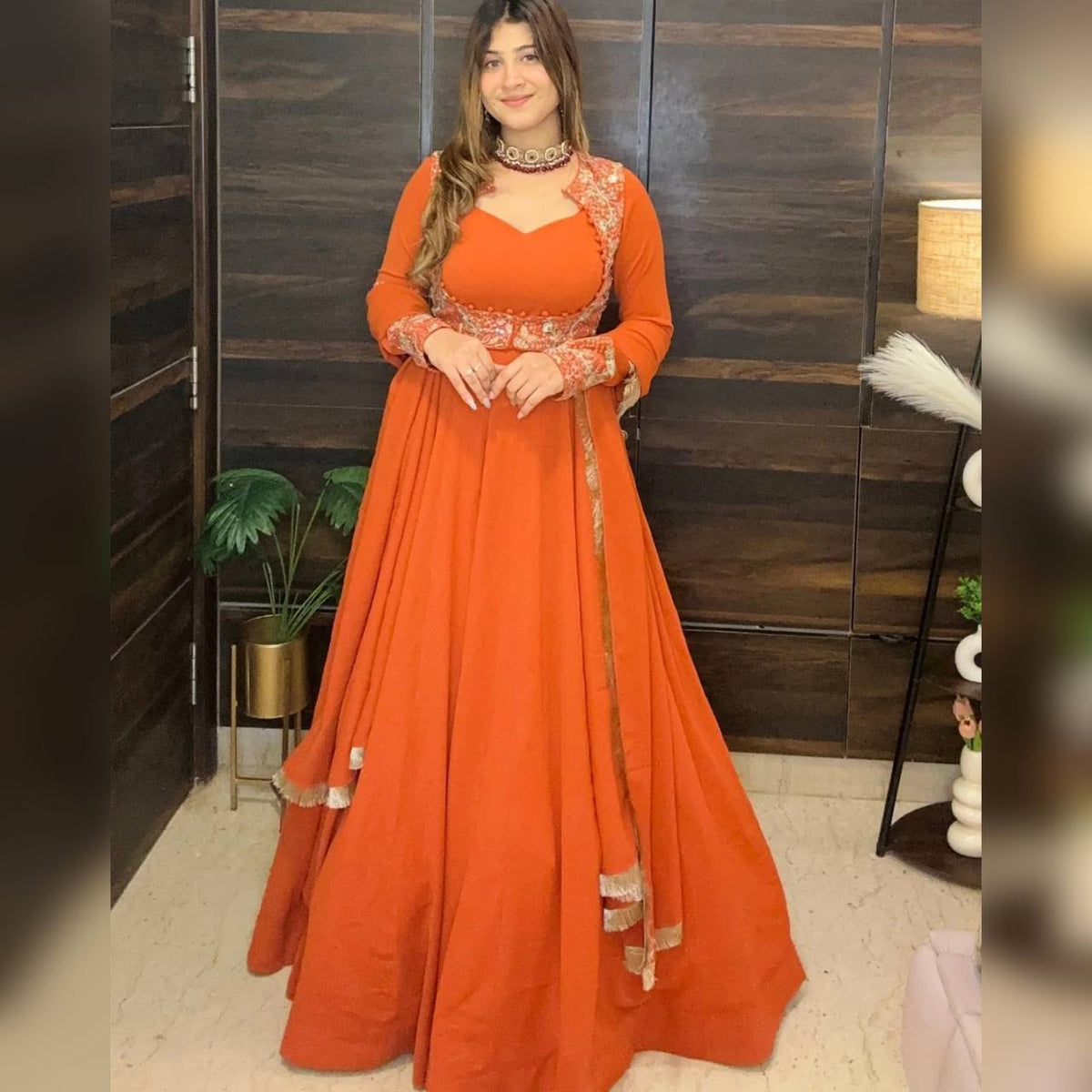 *(MF-496)**Presenting New  Đěsigner Maxi Anarkali Suit In New Fancy Style*