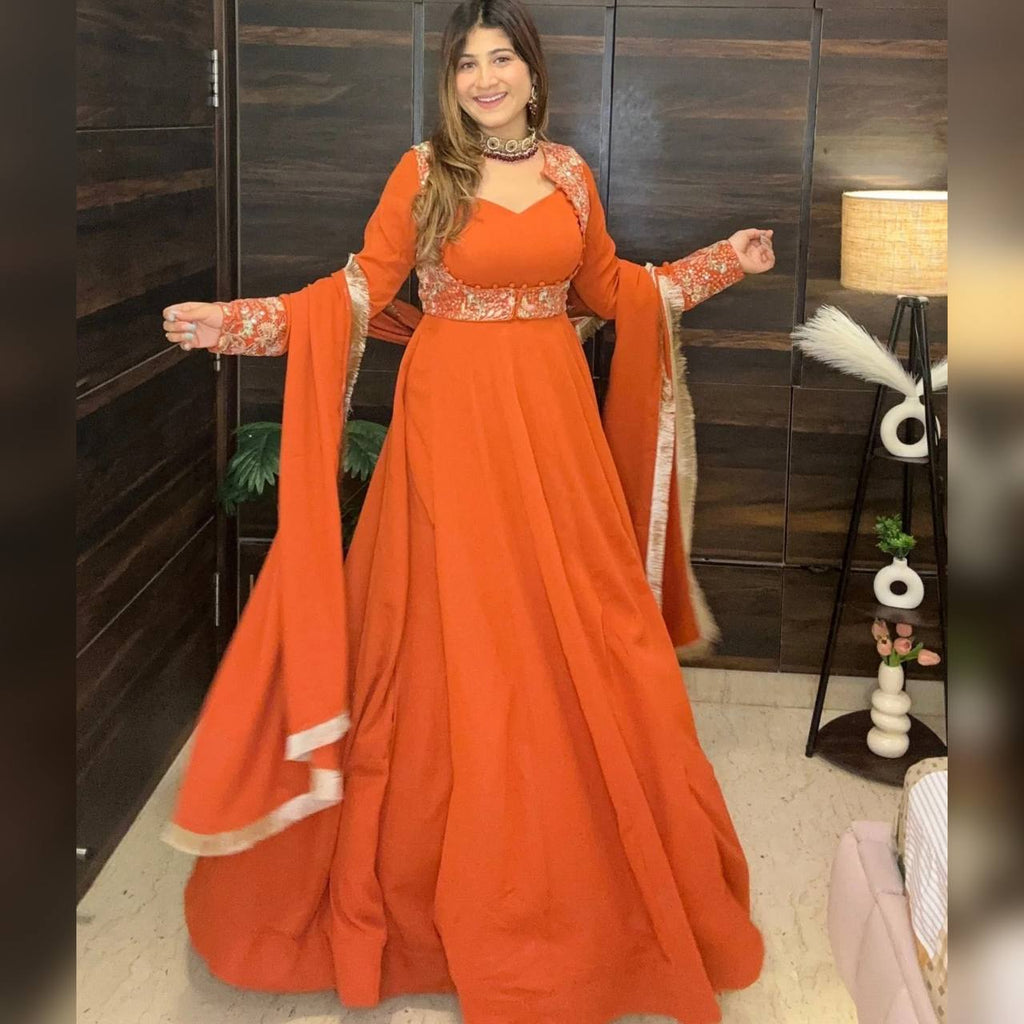 *(MF-496)**Presenting New  Đěsigner Maxi Anarkali Suit In New Fancy Style*