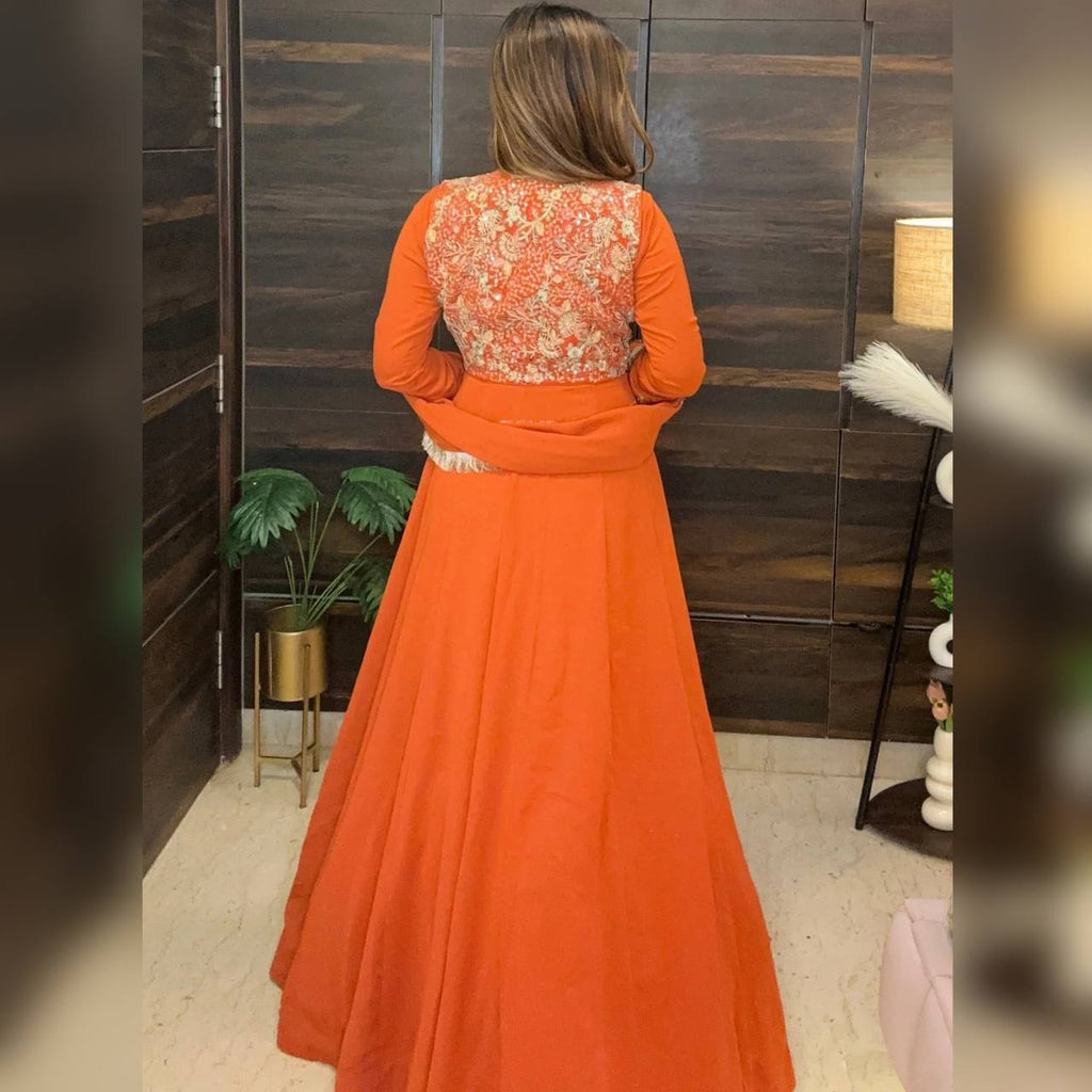 *(MF-496)**Presenting New  Đěsigner Maxi Anarkali Suit In New Fancy Style*