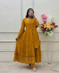 *Launching New Design Trending blooming Georgette *Gown & Pent & dupatta*WW*PS-:810*