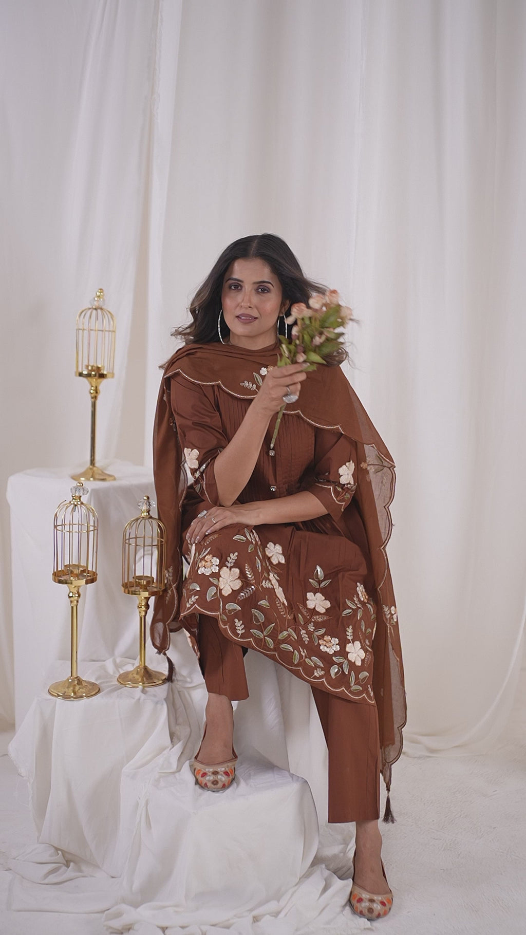✨🌸 *DIVA-159 Anarkali Kurti Set* 🌸✨ Step into timeless elegance with this beautifully crafted Anarkali Kurti Set, designed for festive celebrations, weddings, parties & special occasions. 💖
