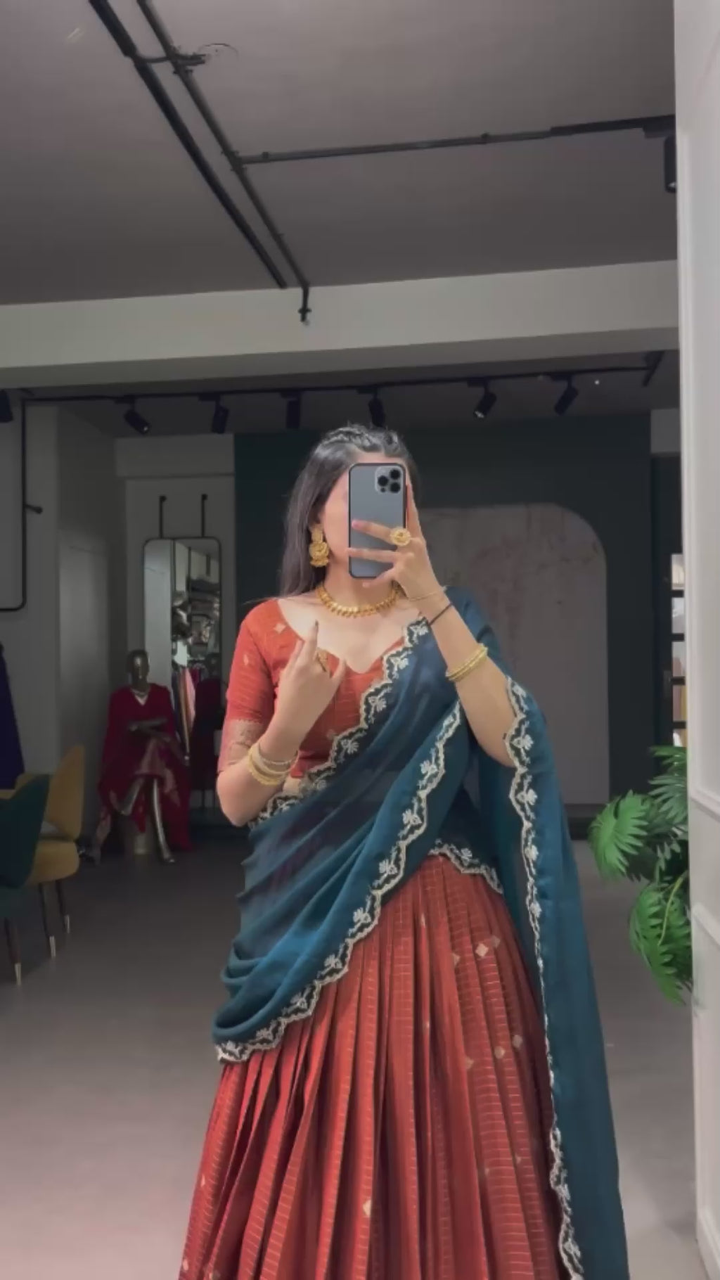 *LNB2037 - SHREEVANI-01*Langa Davani Collection🍃